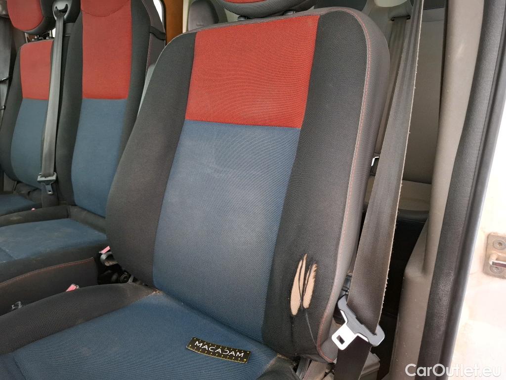  Renault  Master RENAULT  VU 4p Fourgon CA GC F3500 L2H2 dCi 125 #1