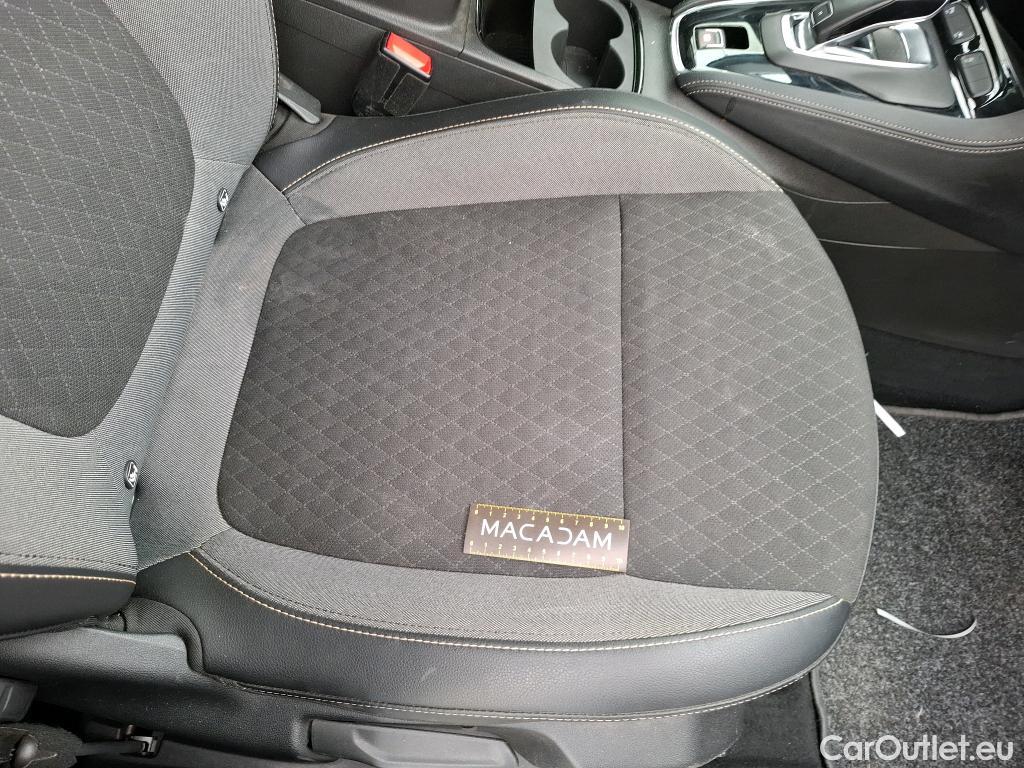  Opel   Grandland X Grandland X Elegance Business 1.5 130CV BVA8 E6d #28