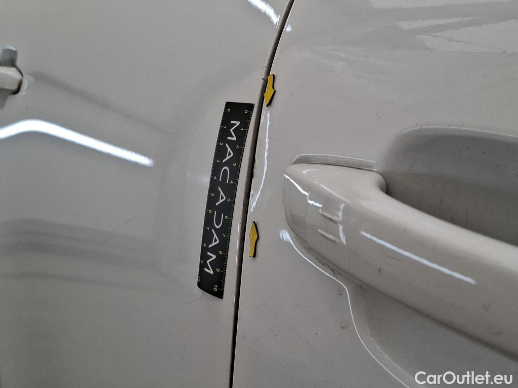  Citroen  C5  Aircross Business Hybrid 1.6 225CV BVA8 E6d #2