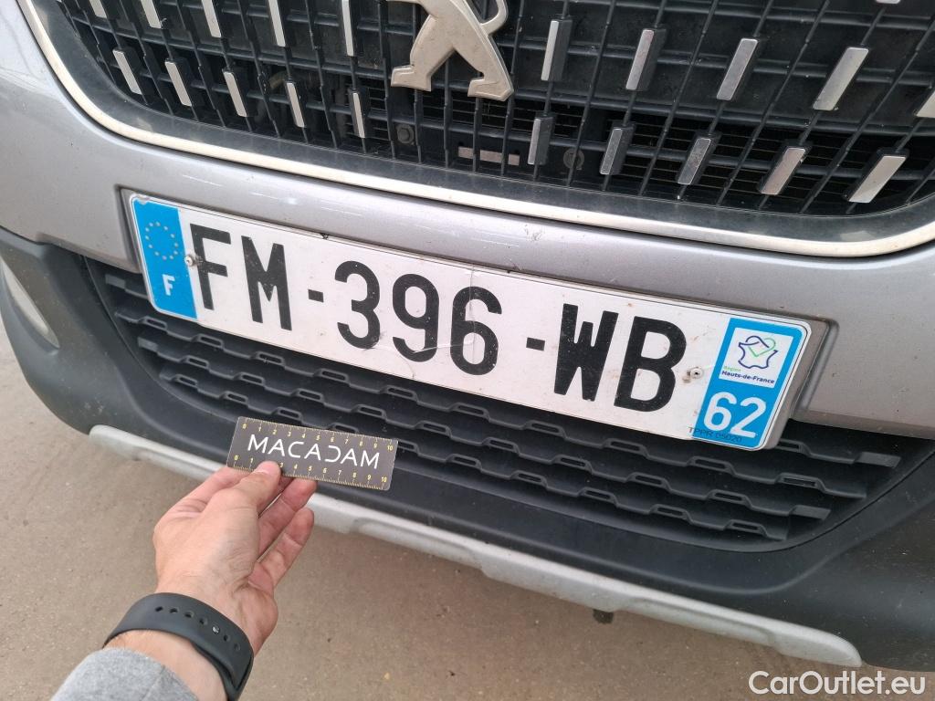  Peugeot  2008  Allure Business 1.5 HDi 100CV BVM5 E6dT #32