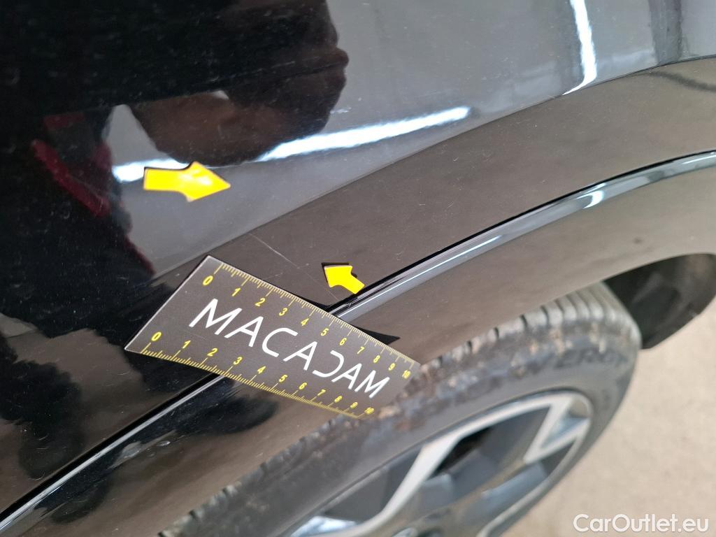  Opel   Grandland X Grandland X Elegance Business 1.5 130CV BVA8 E6d #59