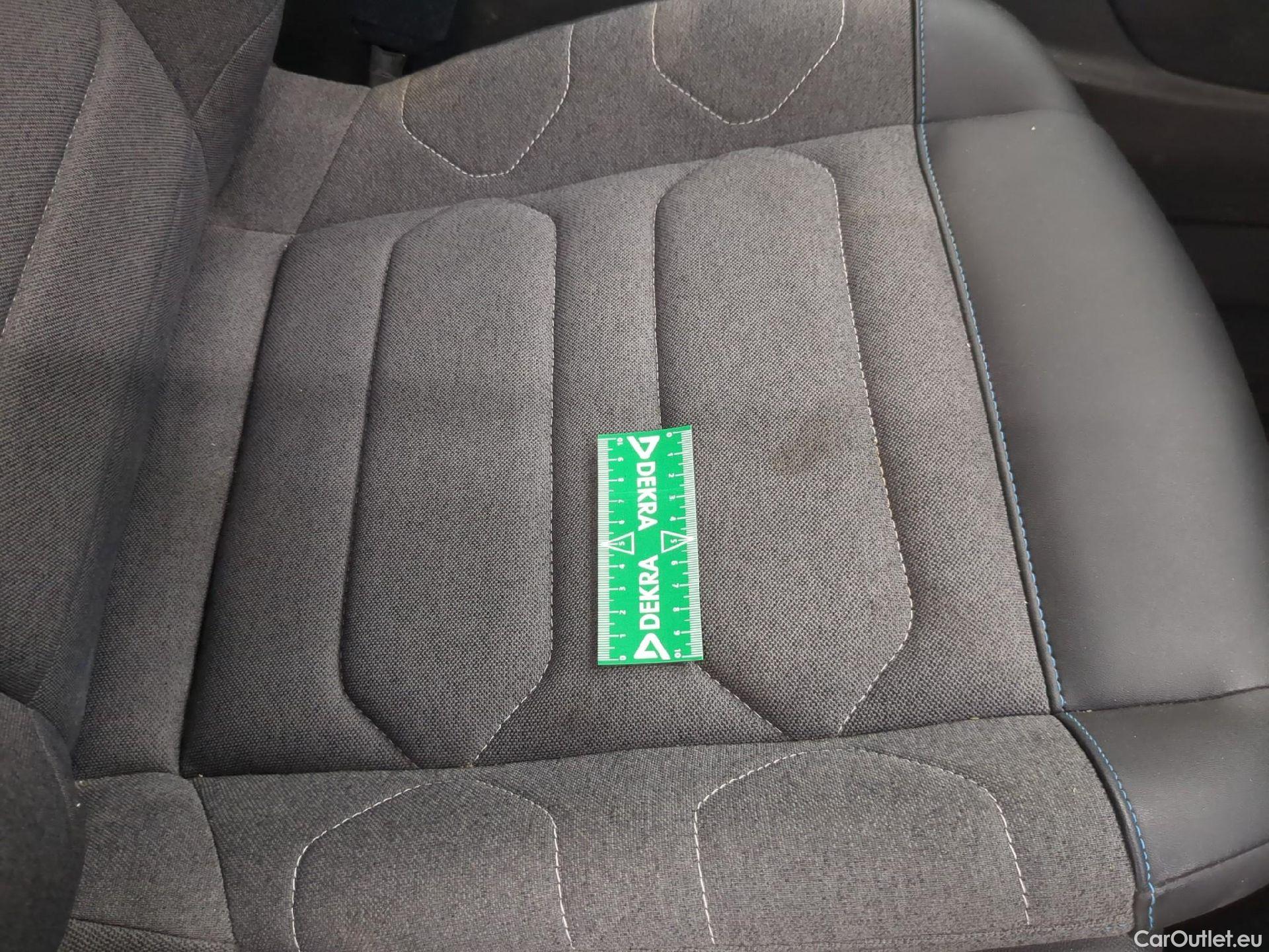  Citroen  C4  Berline Feel Pack Business 1.5 BlueHDI 130CV BVA8 E6d #2