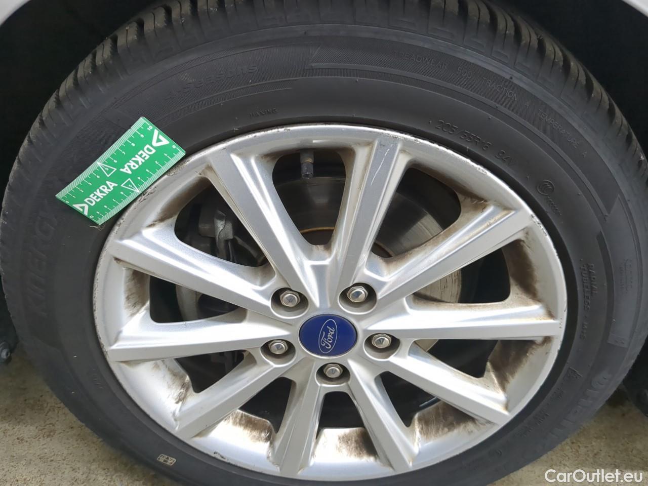  Ford  Focus  Berline Titanium 1.0 EcoBoost 125CV BVM6 E6 #3