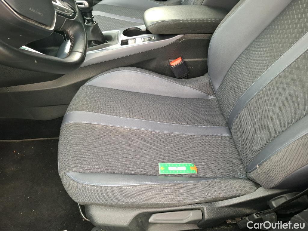  Peugeot  2008  Allure Business 1.5 HDi 100CV BVM6 E6d #23