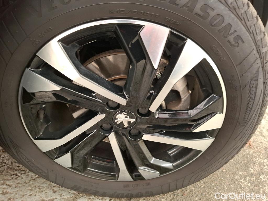  Peugeot  2008  Allure Pack 1.5 HDi 130CV BVA8 E6d #12