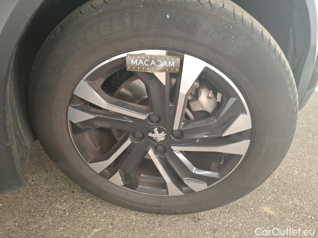  Peugeot  2008  Allure Business 1.5 HDi 130CV BVA8 E6d #26