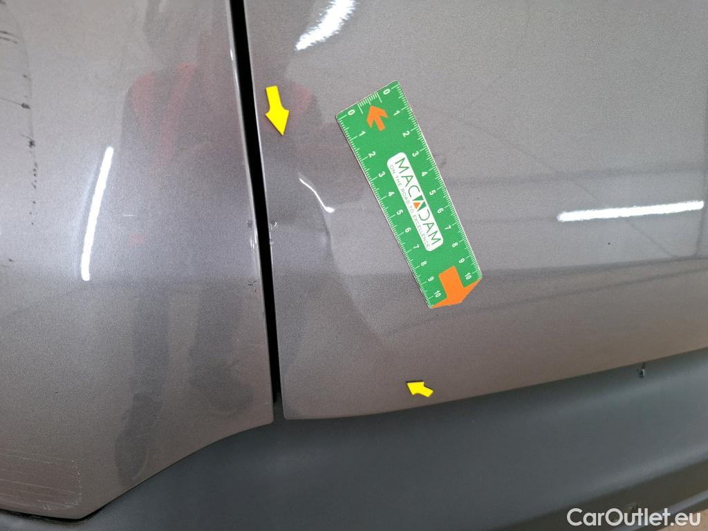  Renault  Captur  Business 0.9 TCe 90CV BVM5 E6 #6