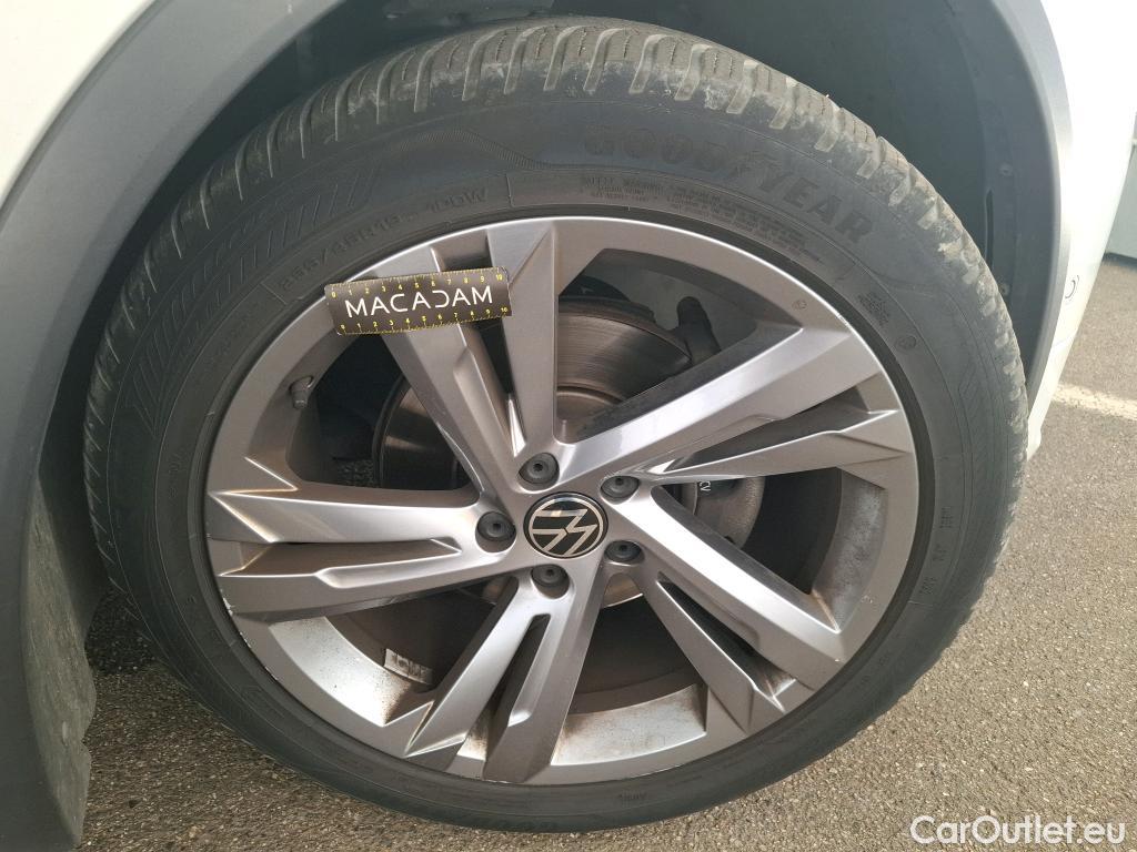  Volkswagen  Tiguan VOLKSWAGEN  / 2020 / 5P / SUV 2.0 TDI 150 DSG7 R-Line #7