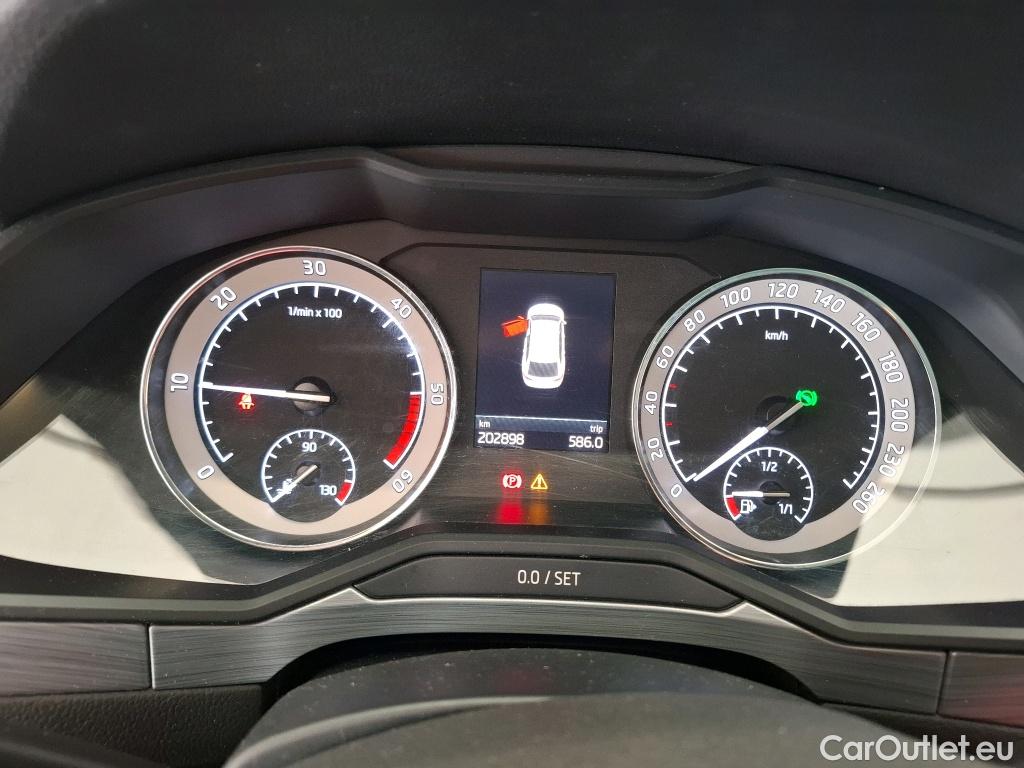  Skoda  Superb  Break Business 2.0 TDI 150CV BVA7 E6d #27