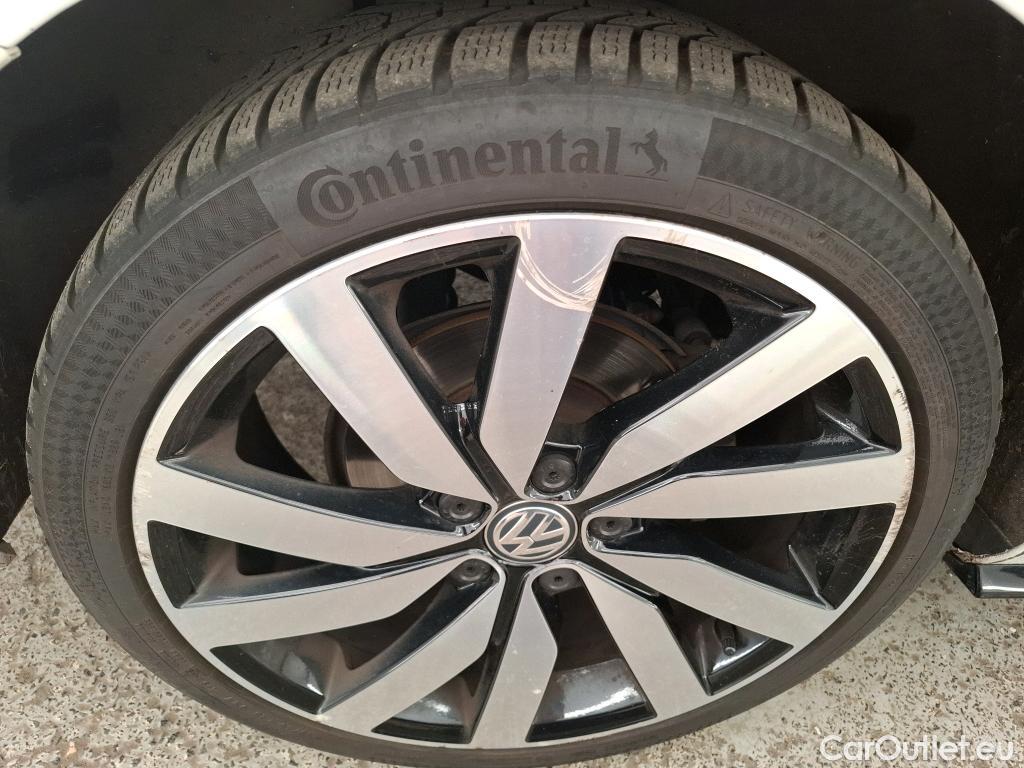  Volkswagen  Golf  VII Break Carat BMT 2.0 TDI 150CV BVM6 E6dT #9