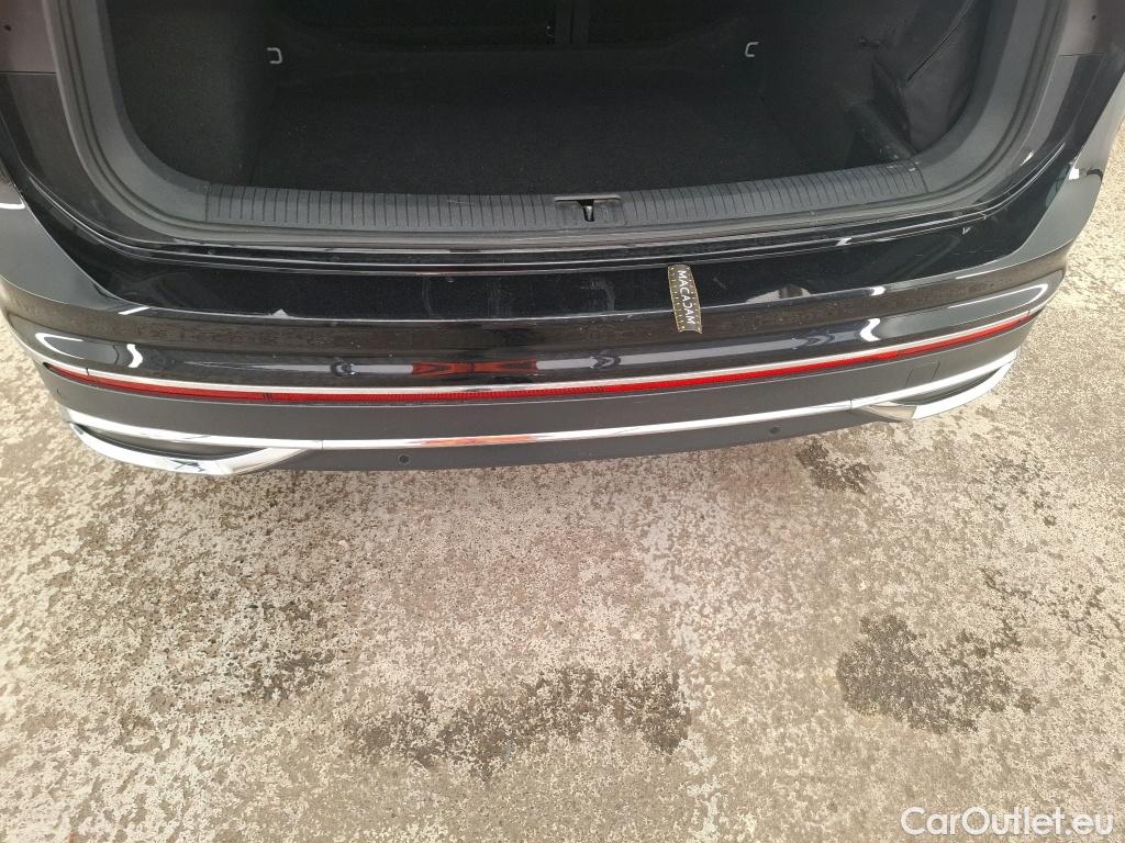  Volkswagen  Tiguan VOLKSWAGEN  / 2020 / 5P / SUV 2.0 TDI 150 DSG7 Elegance #4