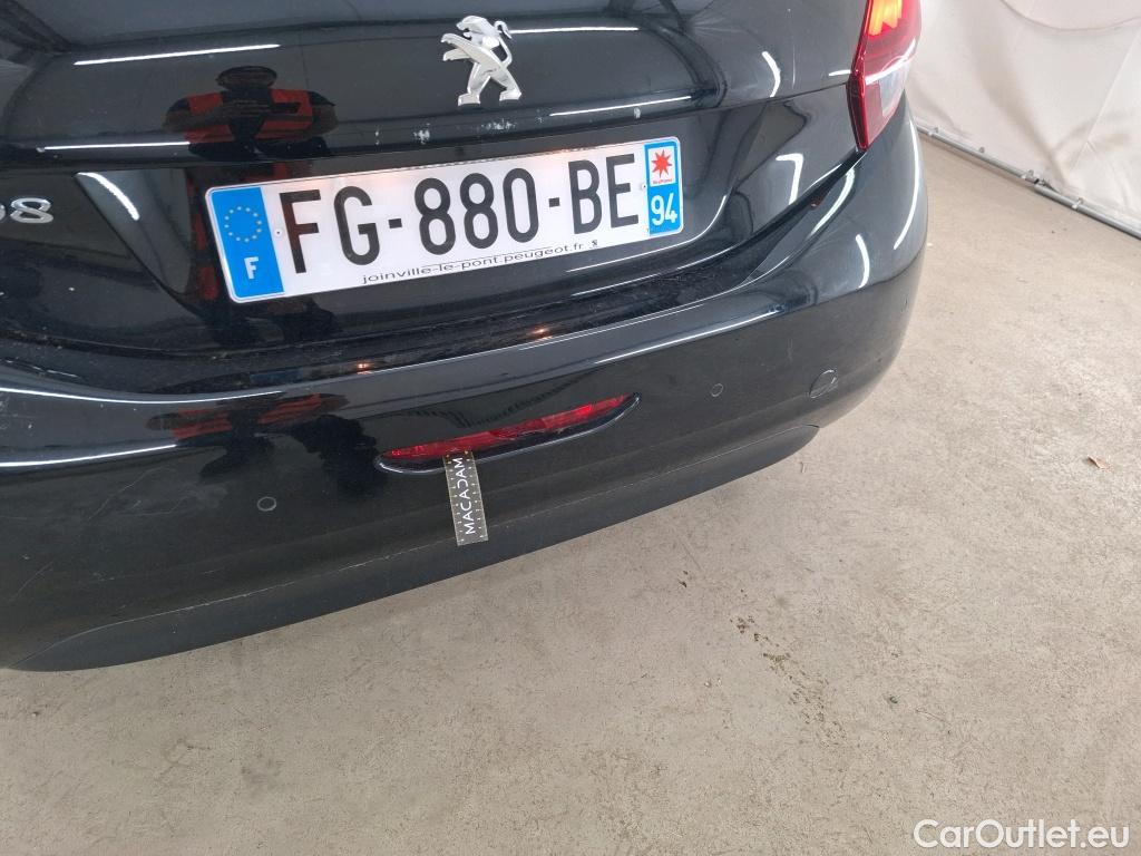 Peugeot  208  Affaire Premium Pack 1.2 80CV BVM5 E6dT #36