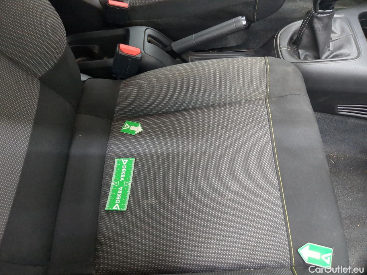  Citroen  C3 CITROEN  Société VU 5p Berline BlueHDi 100 SandS BVM Feel Nav #46