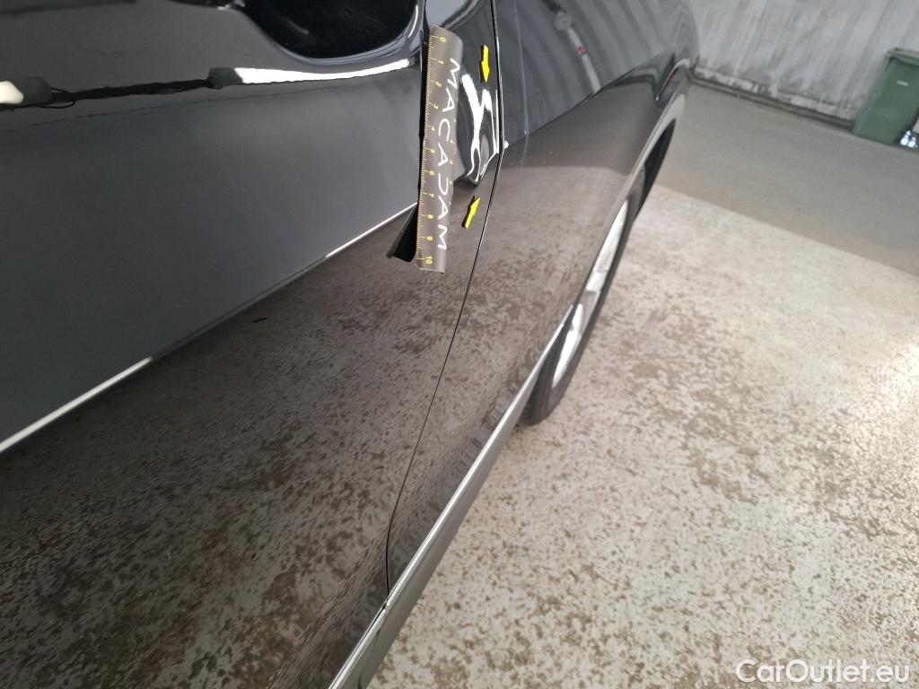  Volkswagen  Tiguan VOLKSWAGEN  / 2020 / 5P / SUV 2.0 TDI 150 DSG7 Elegance #3