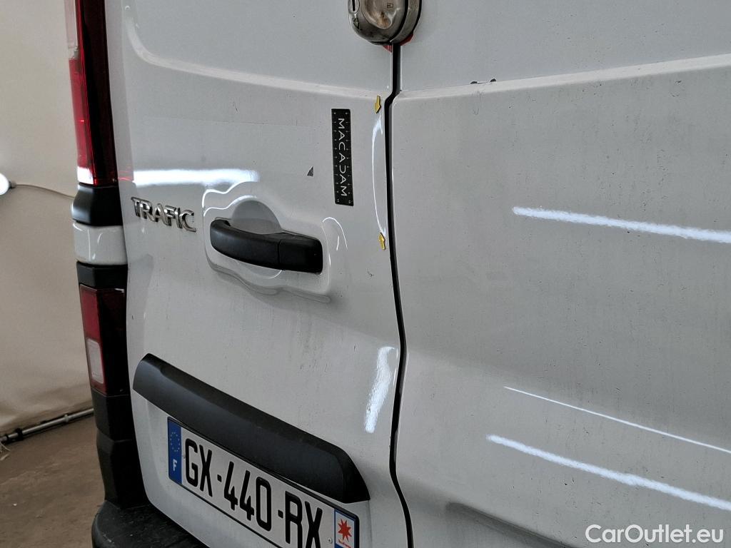  Renault  Trafic RENAULT  / 2021 / 4P / Fourgon tôlé FG CF L1H1 2T8 Blue dCi 110 #6