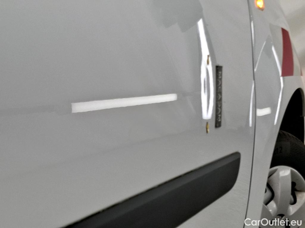  Renault  Kangoo  Express Maxi Extra (Série Spéciale) 1.5 dCi 90CV BVM5 E6 #6