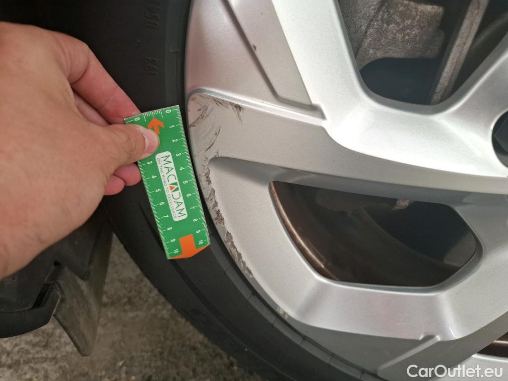  Citroen  C5  Aircross Business Hybrid 1.6 225CV BVA8 E6d #5