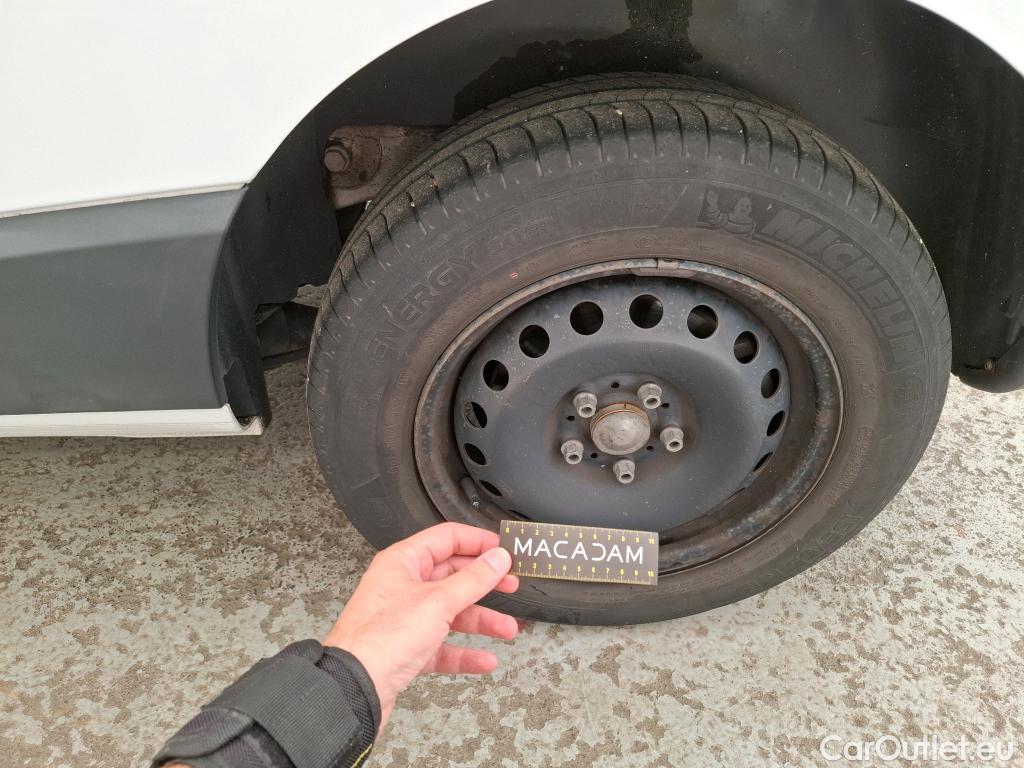  Renault  Kangoo  Express Maxi Extra (Série Spéciale) 1.5 dCi 90CV BVM5 E6 #22