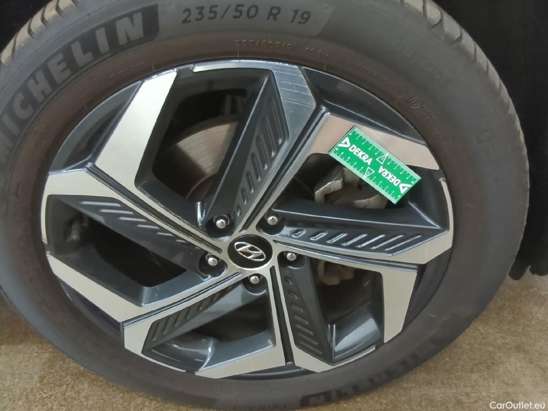  Hyundai  Tucson  Executive Plug-In Hybrid 4WD 1.6 T-GDI 265CV BVA6 E6d #13