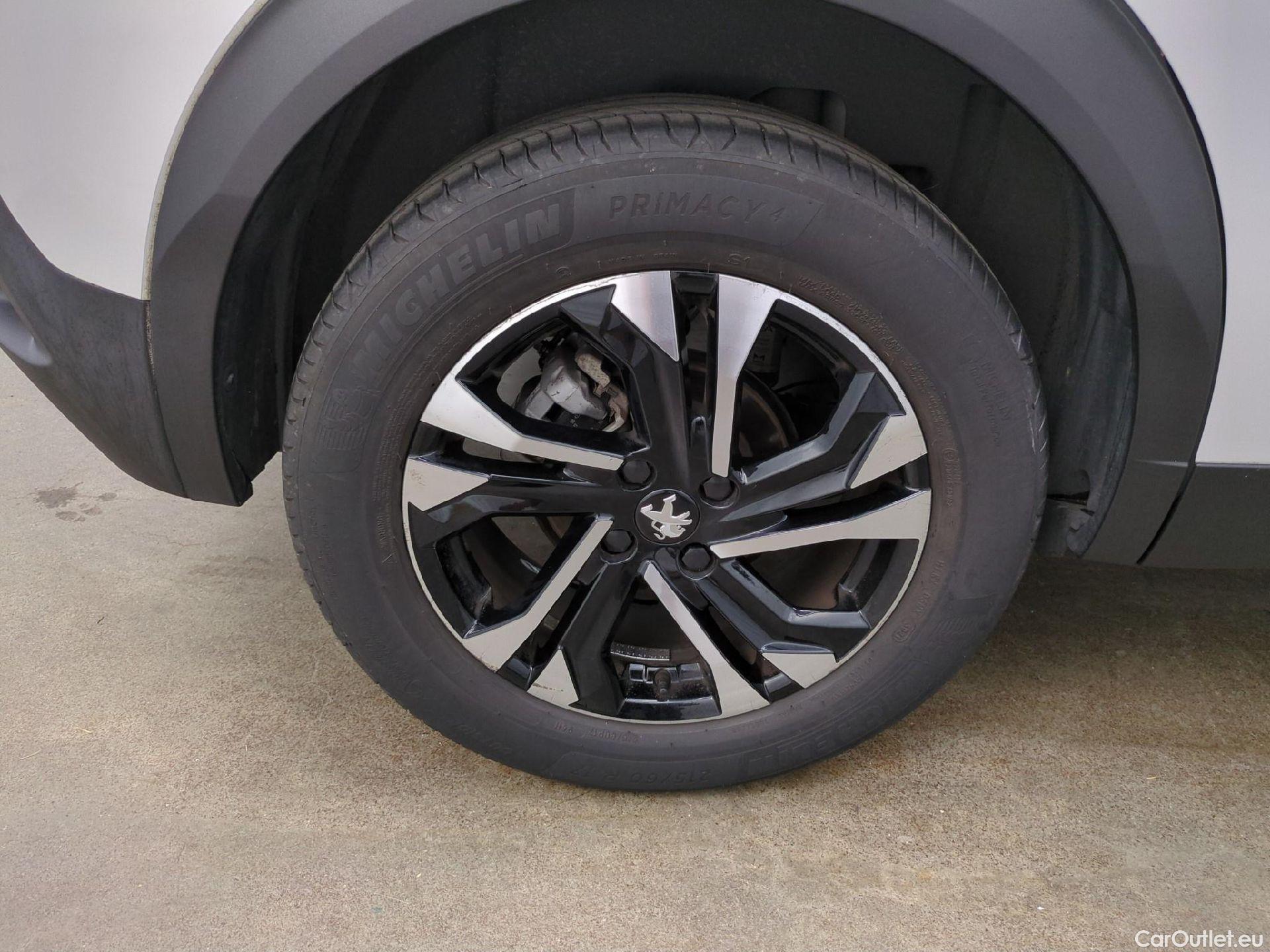  Peugeot  2008  Allure Business 1.2 PureTech 130CV BVA8 E6d #9