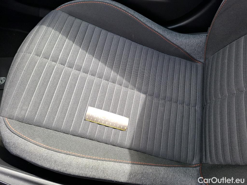  Peugeot  2008  Active Business 1.5 HDi 130CV BVA8 E6d / VO RECONDITIONNE - PHOTOS AVANT RECONDITIONNEMENT #9