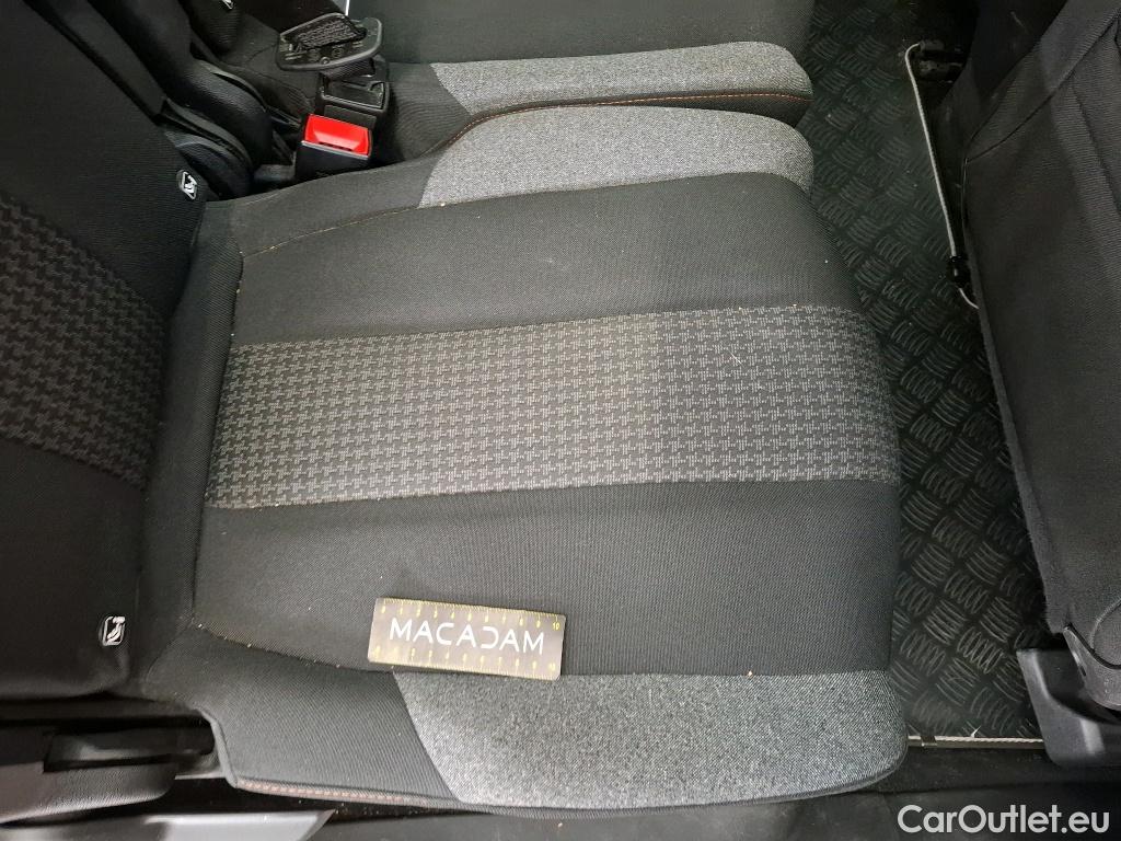  Peugeot  5008 PEUGEOT  2016 5P SUV Puretech 130 ACCESS #24