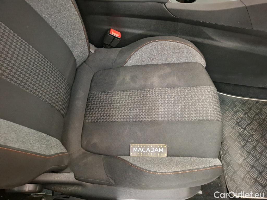  Peugeot  5008 PEUGEOT  2016 5P SUV Puretech 130 ACCESS #21