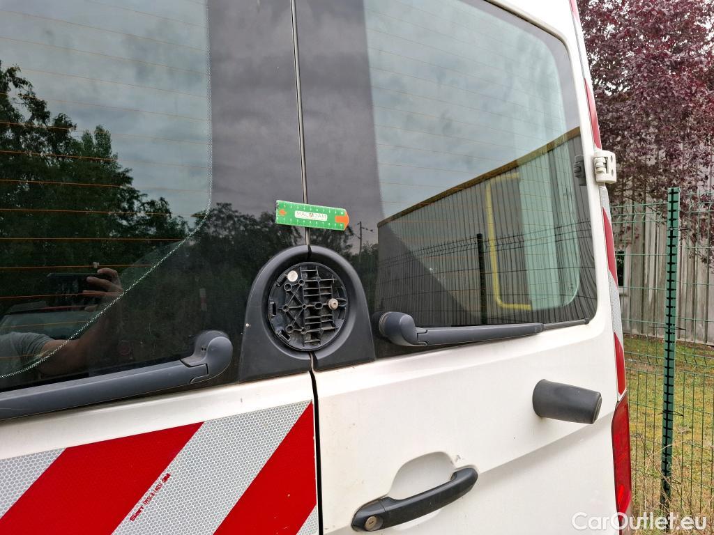  Volkswagen  Crafter  Fourgon Fourgon 35 mittlerer Radstand mit Hochdach FWD 2.0 140CV BVM6 #25