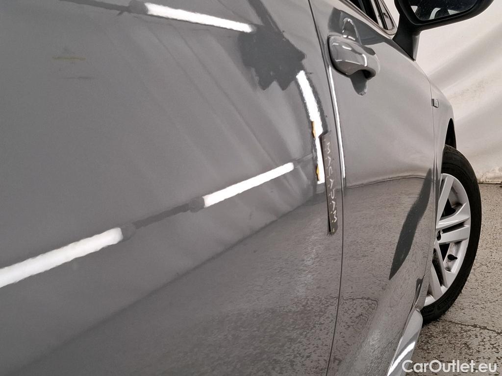  Toyota  Corolla TOYOTA  Touring Sports / 2018 / 5P / Break Hybride 122h Dynamic Business Stage Acad #28