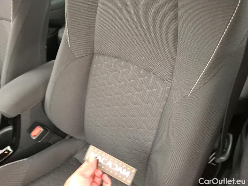  Toyota  Corolla TOYOTA  Touring Sports / 2018 / 5P / Break Hybride 122h Dynamic Business Stage Acad #36