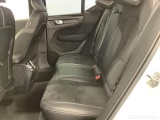  Volvo  XC 40 P8 Recharge AWD R-Design Drag Panorama #11