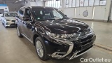  Mitsubishi  Outlander 2.4 MIVEC PLUG-IN HYBRID 4WD Top #2