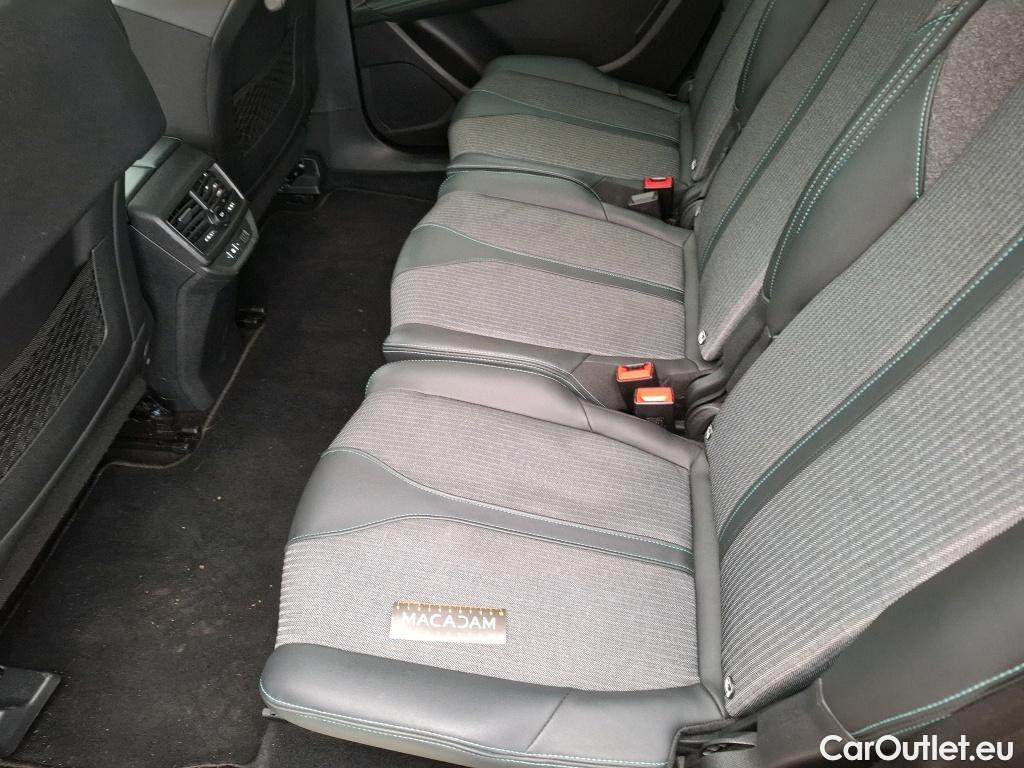  Peugeot  5008  Allure Pack 1.5 HDi 130CV BVA8 7 Sieges E6d #26