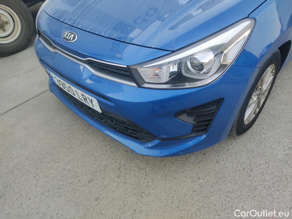  KIA  Rio KIA  / 2020 / 5P / berlina con portón 1.2 DPi 62kW (84CV) Concept #10