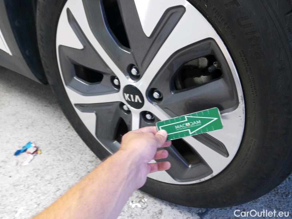  KIA  Niro  e- Drive 205CV #10