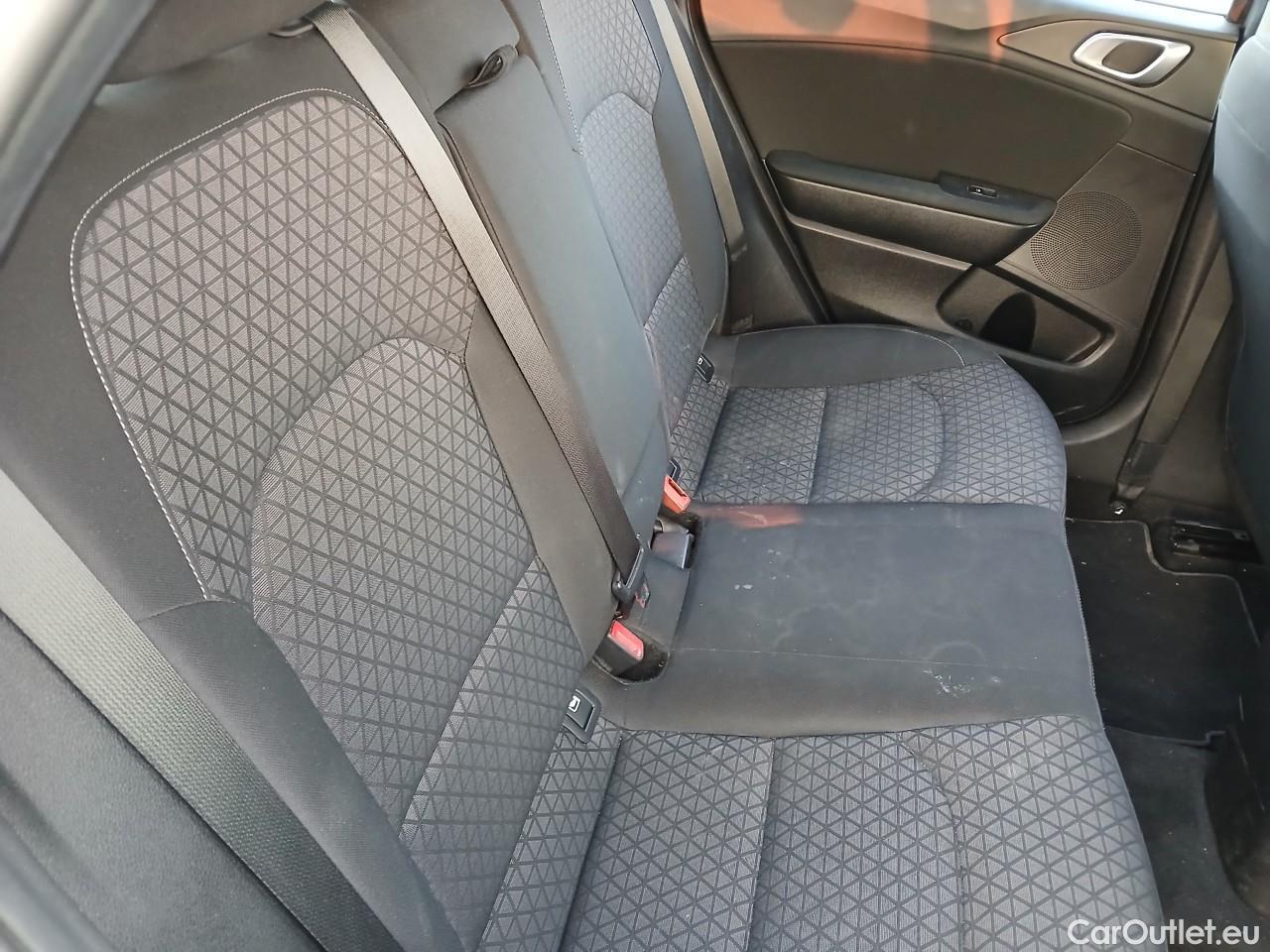  KIA  XCeed KIA  / 2019 / 5P / todoterreno 1.0 T-GDi Drive 88kW (120CV) #3
