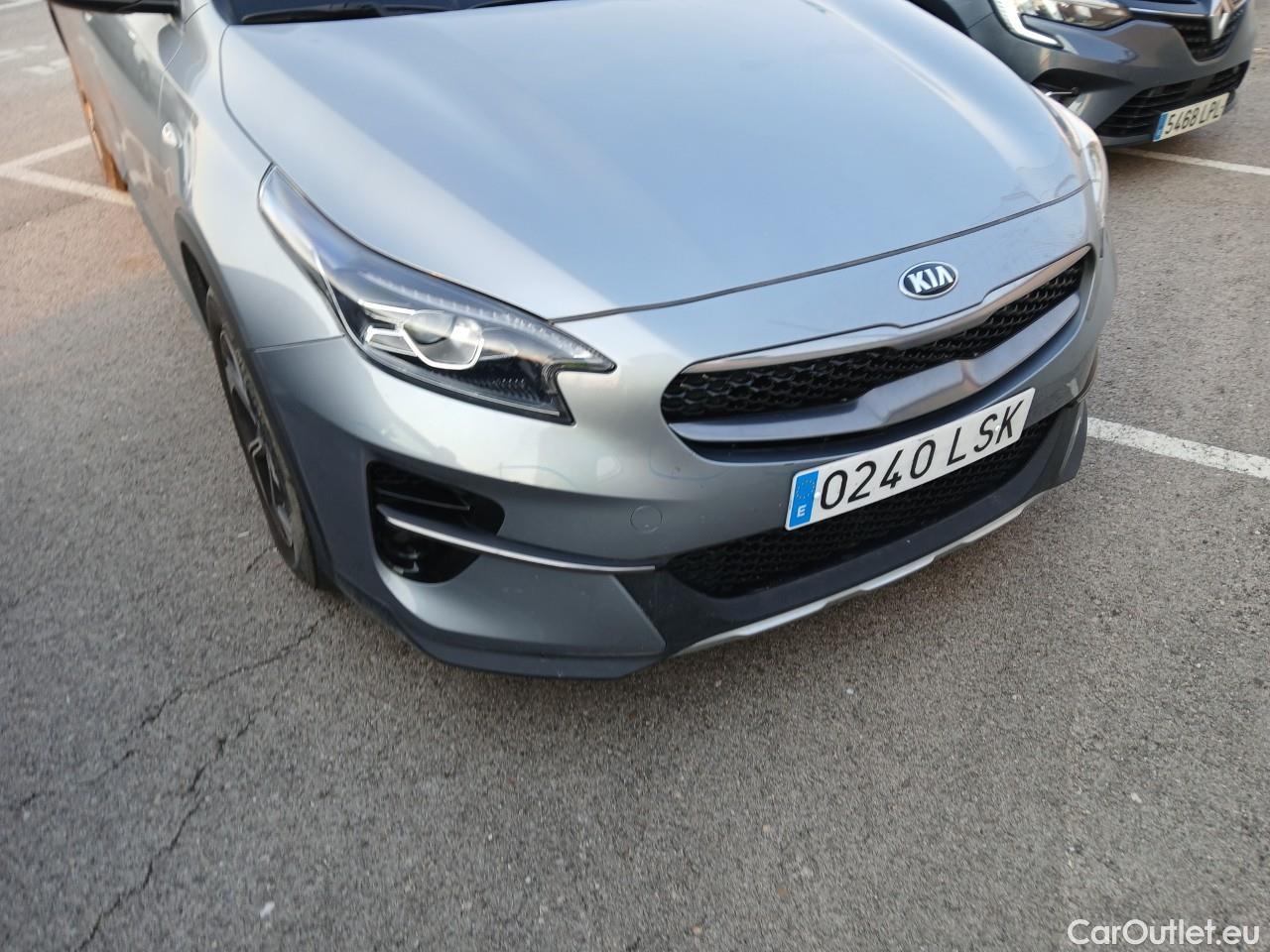  KIA  XCeed KIA  / 2019 / 5P / todoterreno 1.0 T-GDi Drive 88kW (120CV) #6