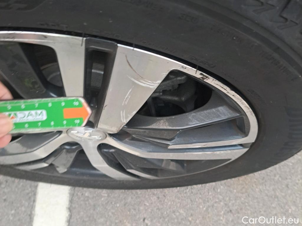  Peugeot  3008  Allure 1.2 PureTech 130CV AT8 E6d #19
