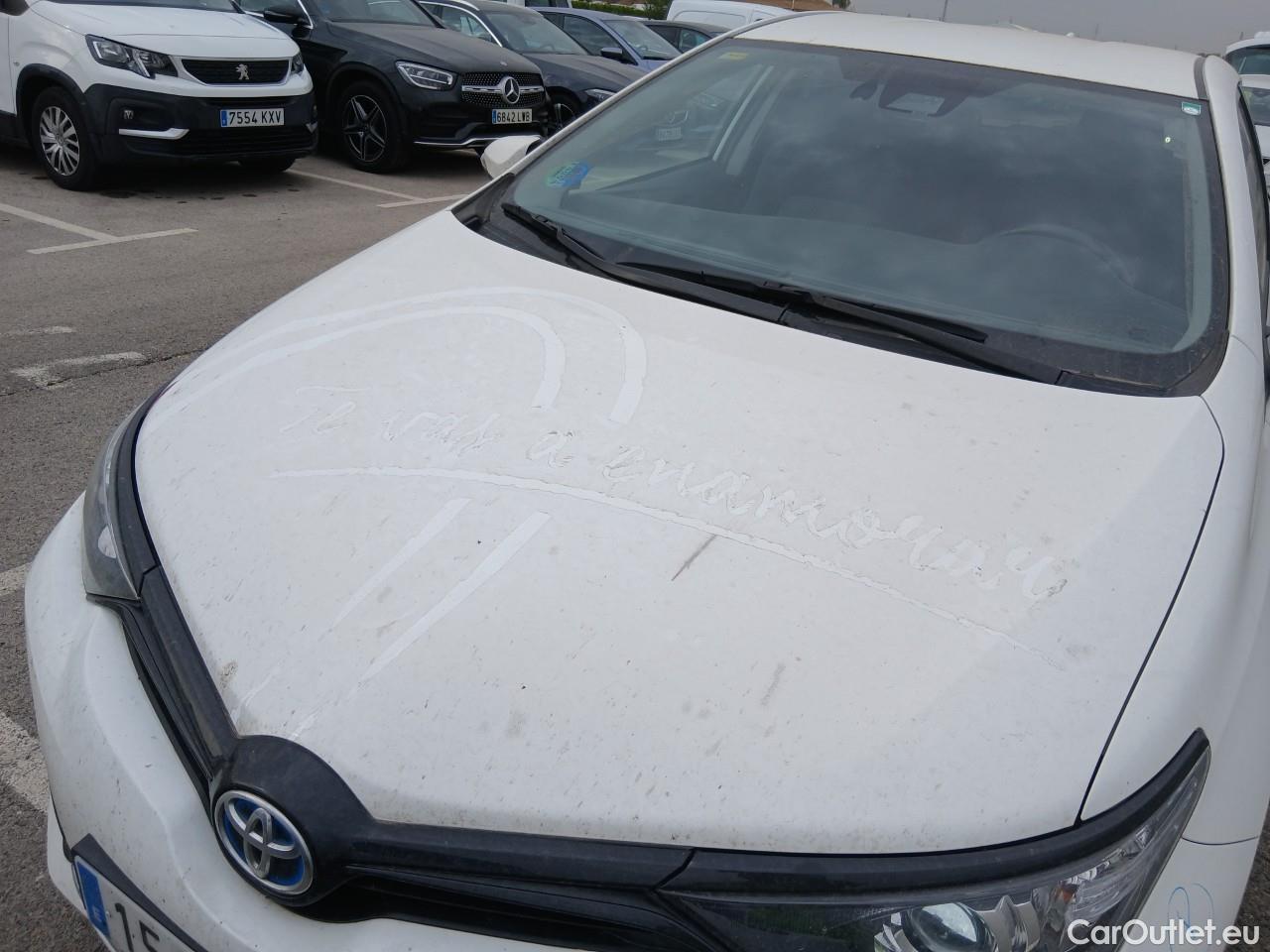  Toyota  Auris TOYOTA  5p 2G berlina con portón 1.8 140H Hybrid Feel! Edition #9