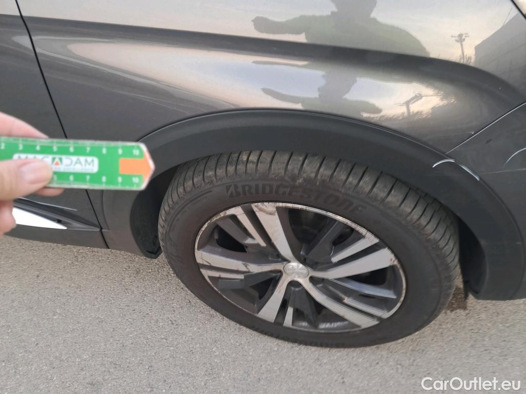  Peugeot  3008  Allure 1.2 PureTech 130CV AT8 E6d #22