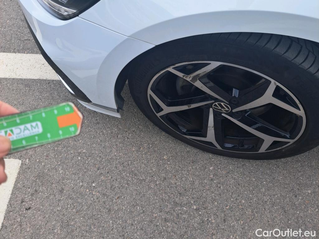 Volkswagen  Passat  Variant R-Line 2.0 190CV AT7 #9