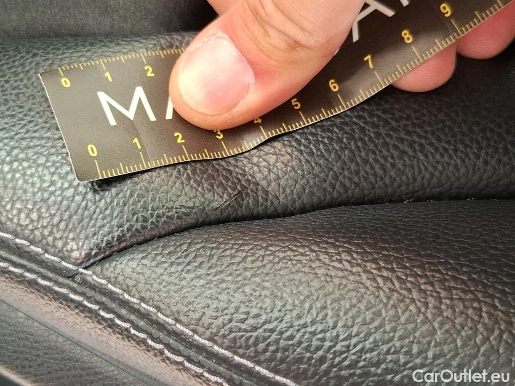  Mercedes  G-Klasee MERCEDES-BENZ GLC Coupe / 2019 / 5P / Coupé 2.0 GLC 220 D AMG LINE 4MATIC #4