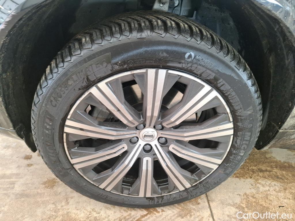  Volvo  XC90 VOLVO  / 2019 / 5P / SUV Recharge T8 AWD GT 8 Inscription Luxe #16