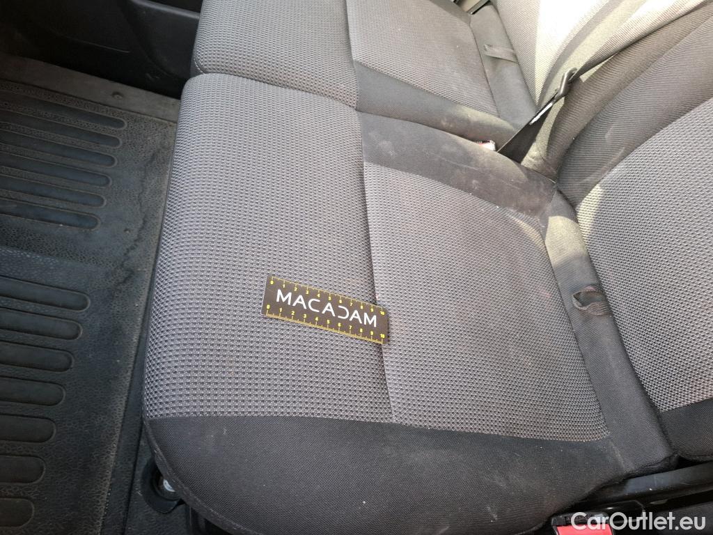  Renault  Master RENAULT  VU 4p Fourgon FG GCf Tr F3300 L2H2 dCi 130E6 #18
