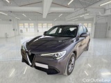  Alfa Romeo   STELVIO ALFA ROMEO / 2017 / 5P / SUV 2.2 TURBO DIESEL 190CV BUSINESS AT8 Q4 