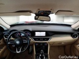  Alfa Romeo   STELVIO ALFA ROMEO / 2017 / 5P / SUV 2.2 TURBO DIESEL 210CV TI AT8 Q4 #3