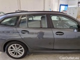  Bmw  Serie 3 BMW  / 2018 / 5P / STATION WAGON 318D BUSINESS ADVANTAGE AUTO TOURING #42