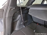  Peugeot  5008 PEUGEOT  / 2017 / 5P / SUV BLUEHDI 130 GT LINE EAT8 S/S AUT. #139