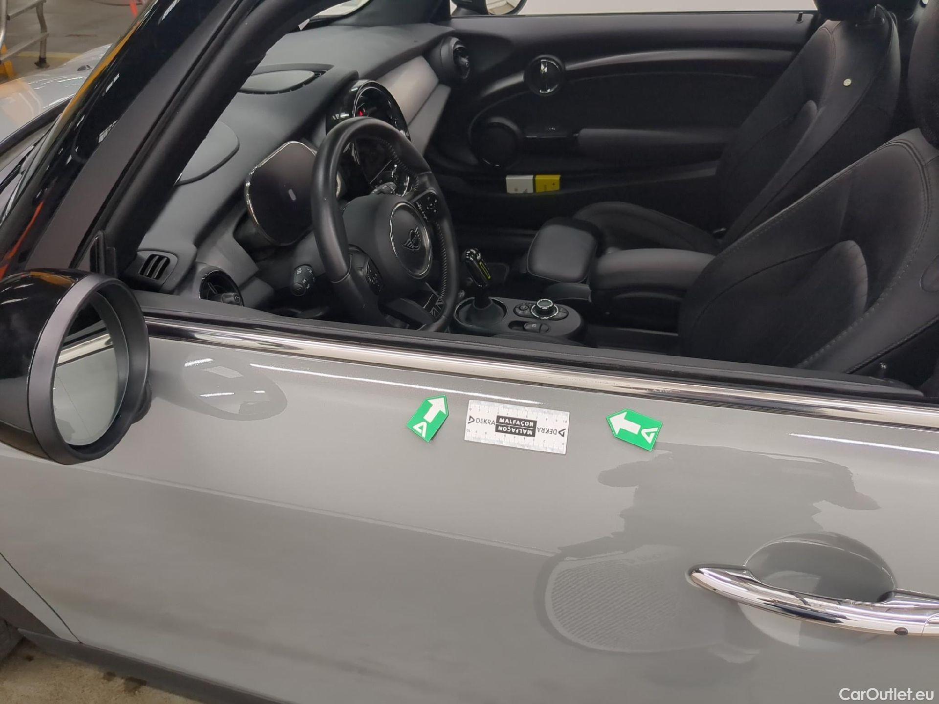  Mini  Mini   Electric / 2021 / 3P / Berline Cooper SE Finition  Yours 184 ch BVA #16