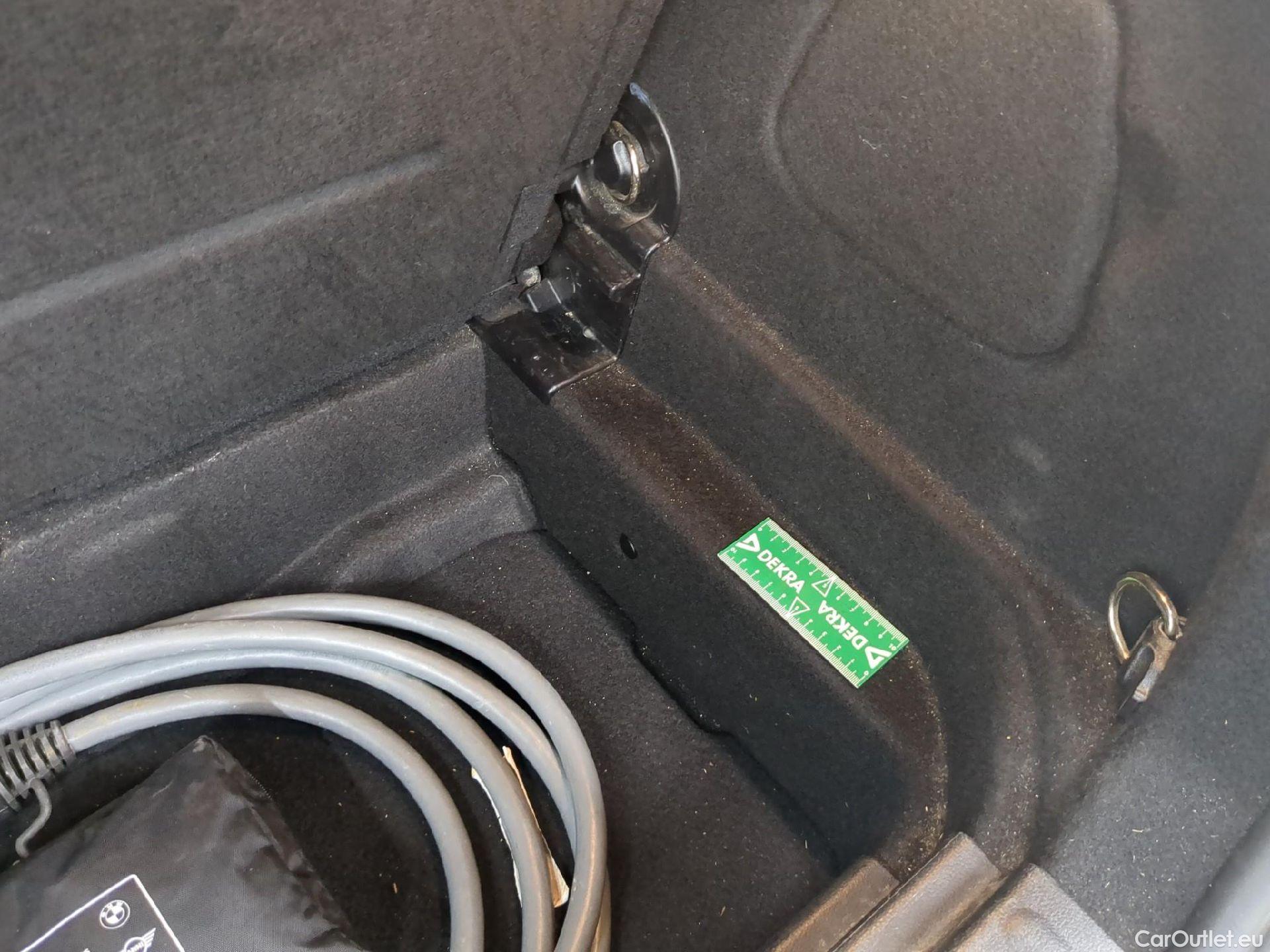  Mini  Mini   Electric / 2021 / 3P / Berline Cooper SE Finition  Yours 184 ch BVA #1